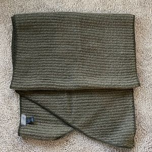 Anthropologie Blanket Scarf, Olive Green